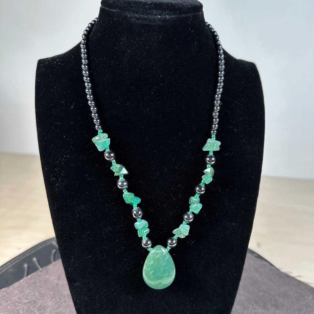 Southwestern Green Aventurine Teardrop‎ Pendant Necklace Hematite Beads 16"